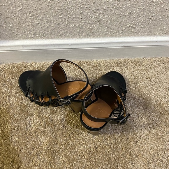 Universal Thread Black open toe-Bootie.. - Picture 7 of 7